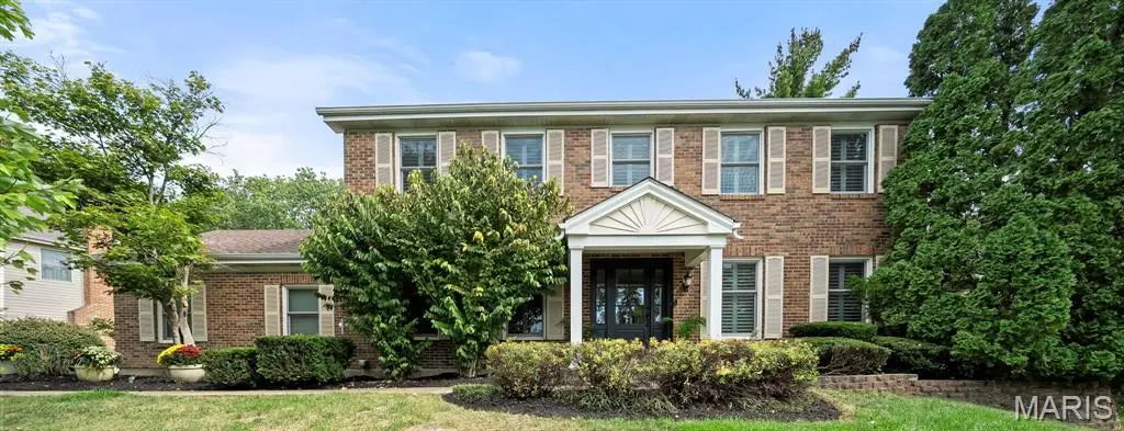 2300 E Royal Court, Des Peres, MO 63131 - Image #1