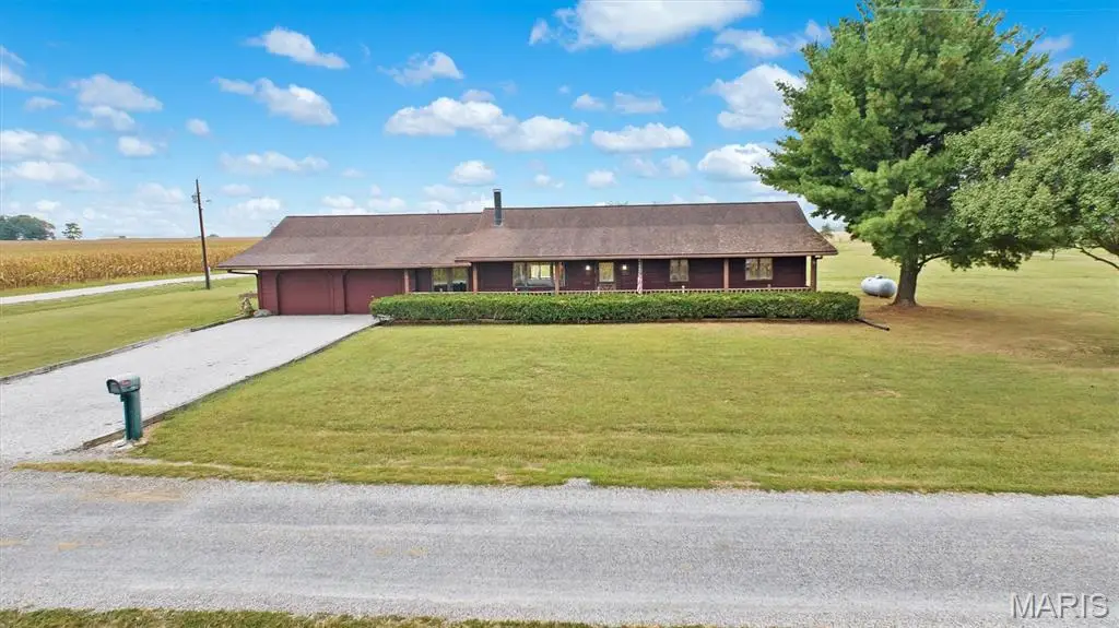 11938 Davis Road, Alhambra, IL 62001 - Image #1