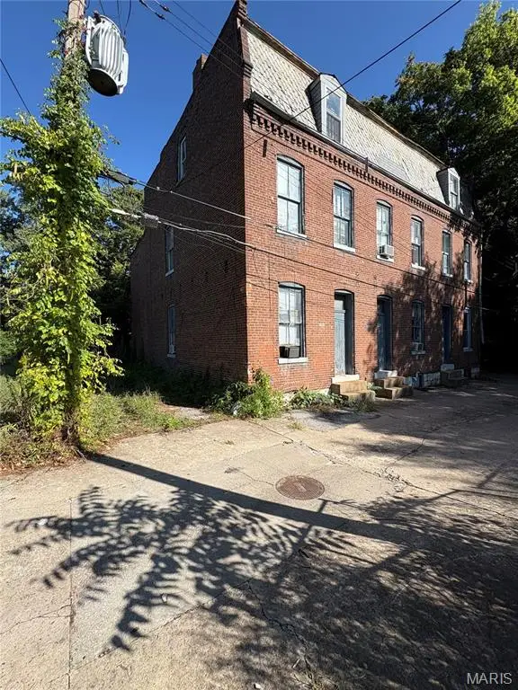 1418 Bremen Avenue #R, St Louis, MO 63107