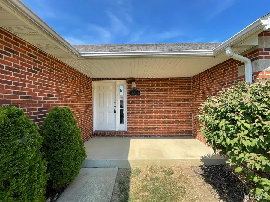 3217 Millbrook Drive, Shiloh, IL 62221 - Image #2