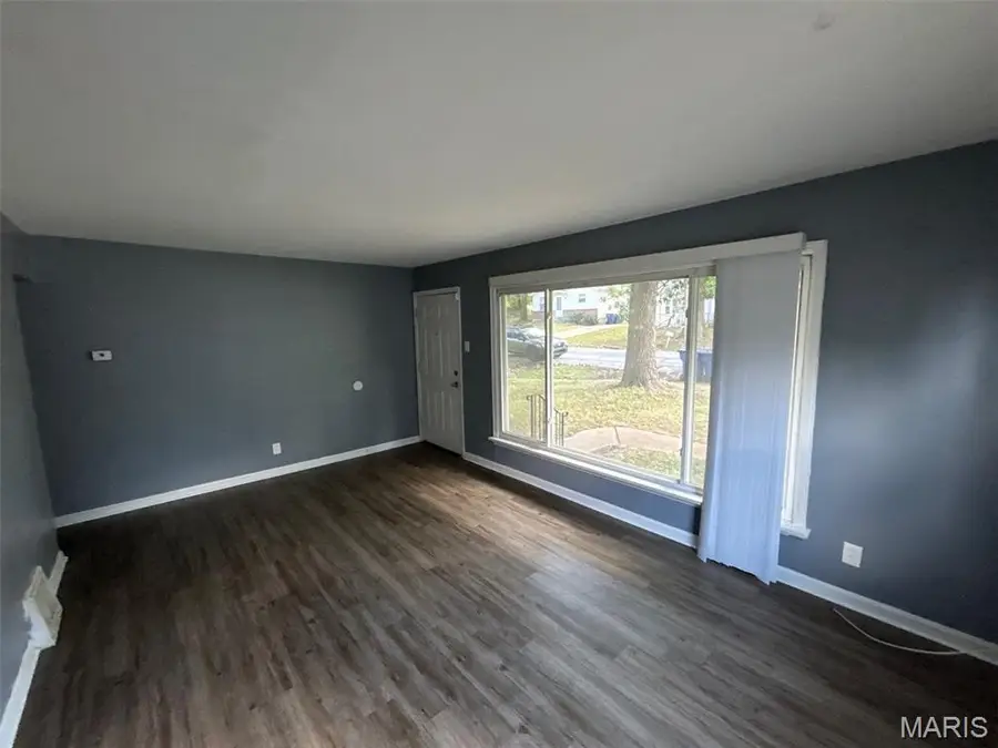 135 Anistasia Drive, Calverton Park, MO 63135 - Image #3