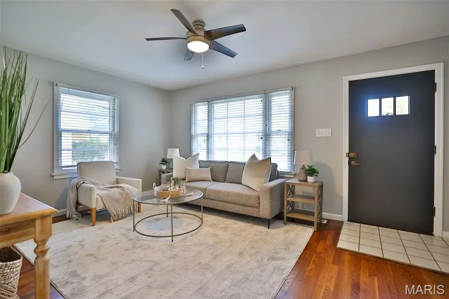 424 Hadley Avenue, Edwardsville, IL 62025 - Image #2