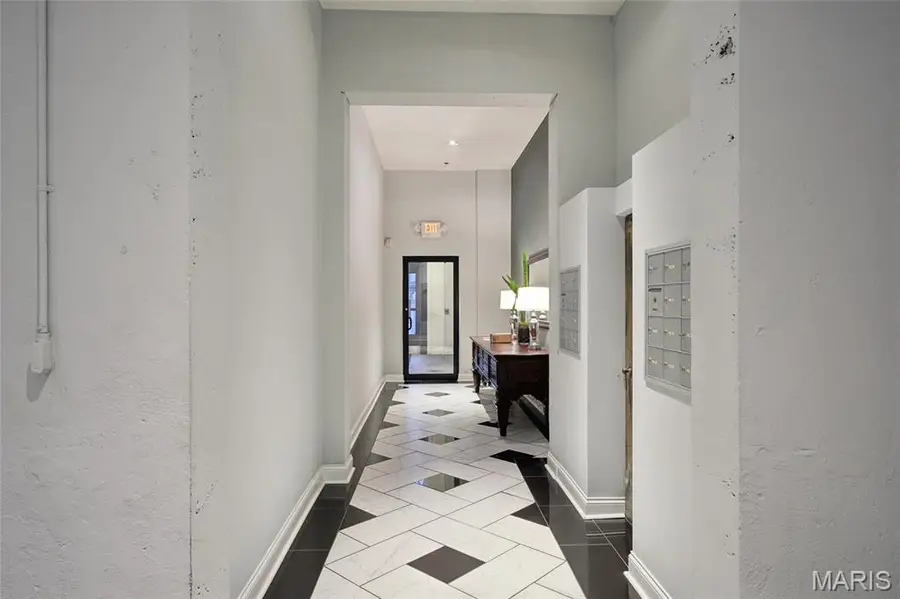 4200 Laclede Avenue #106, Saint Louis, MO 63108 - #3