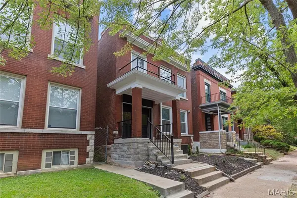 2220 Nebraska Avenue, St Louis, MO 63104