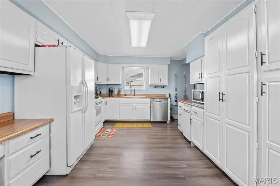 216 S Mine Street, Sandoval, IL 62882 - Image #3