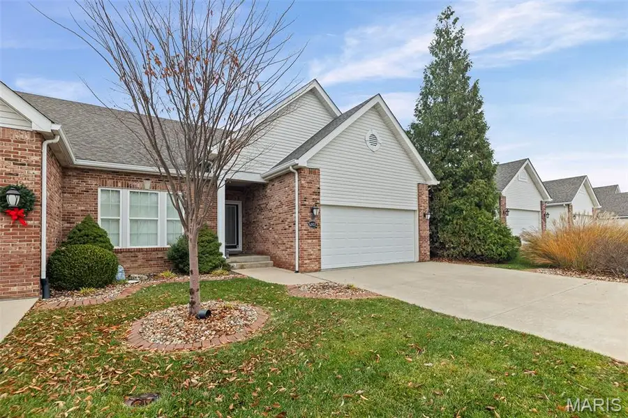 6807 Kensington Drive, Maryville, IL 62062 - Image #2