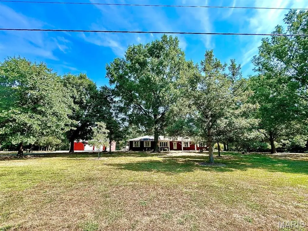 7005 Ivy Lane, Godfrey, IL 62035 - #1