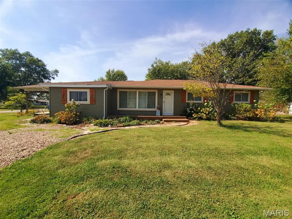 406 S Cherry Street, Lewistown, MO 63452 - Image #1