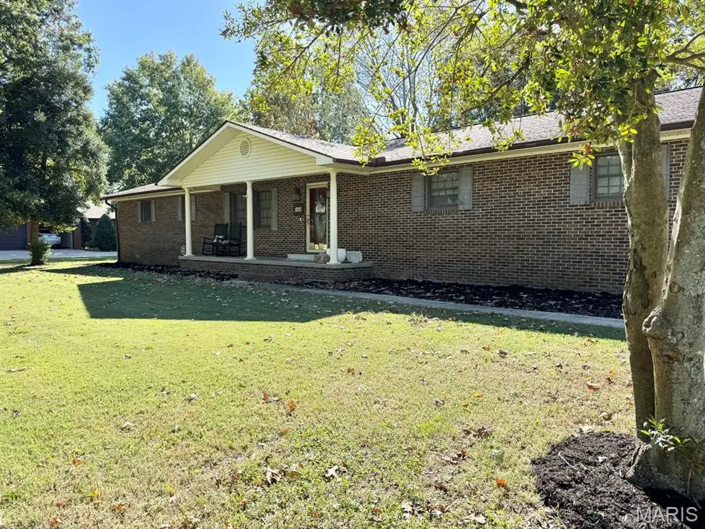 460 W Hunts Road, Bernie, MO 63822 - Image #1