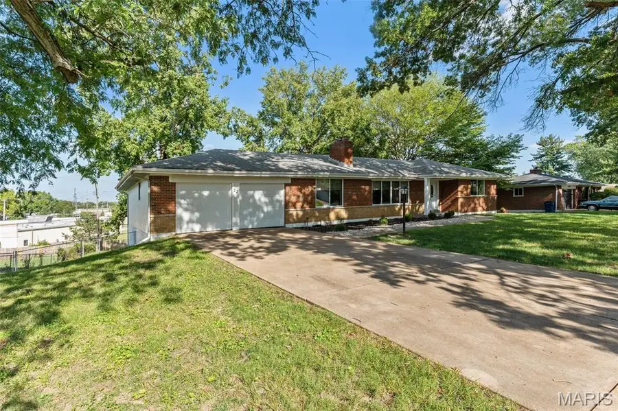22 Ranchview Drive, Florissant, MO 63033 - Image #3