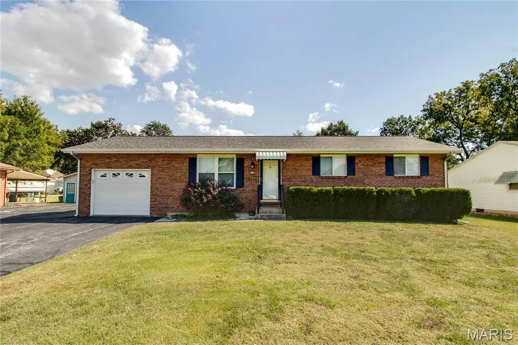 331 Greenview Street, Wood River, IL 62095 - #1