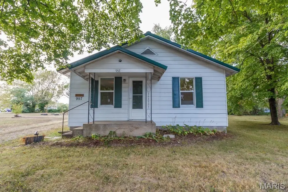 957 Wood Street, Lebanon, MO 65536 - Image #1