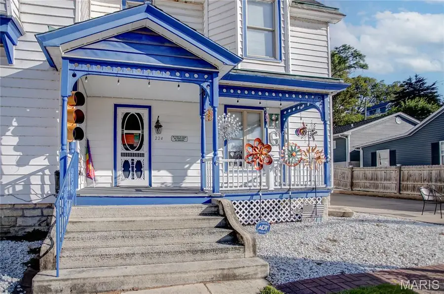 224 E Main Street, Grafton, IL 62037 - Image #2