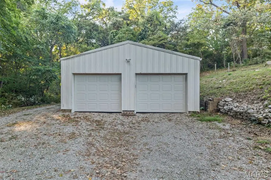 318 Union Hill Road, Fairview Heights, IL 62208 - Image #3