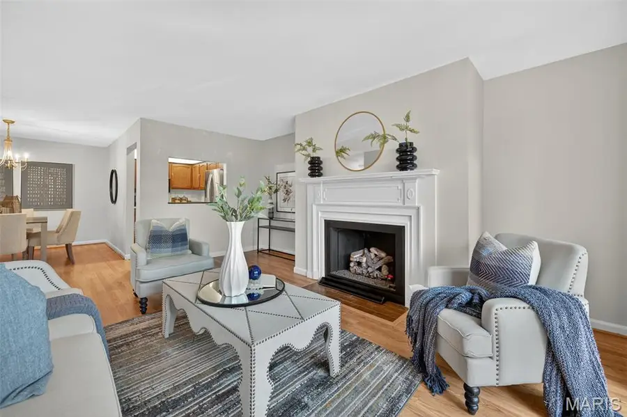 950 E Rue De La Banque #202, Creve Coeur, MO 63141 - Image #3