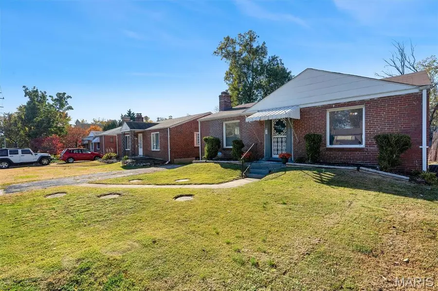 1059 North And South Road, University City, MO 63130 - Image #2