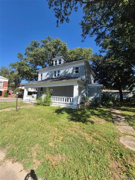 304 S Washington Street, Trenton, IL 62293 - Image #1