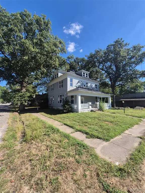 304 S Washington Street, Trenton, IL 62293 - Image #2