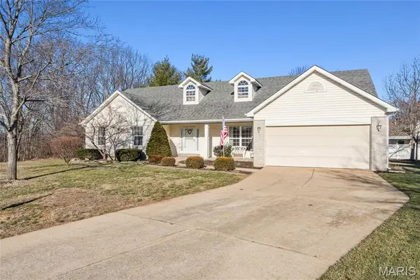 8 Winter Forest Court, O'Fallon, MO 63366