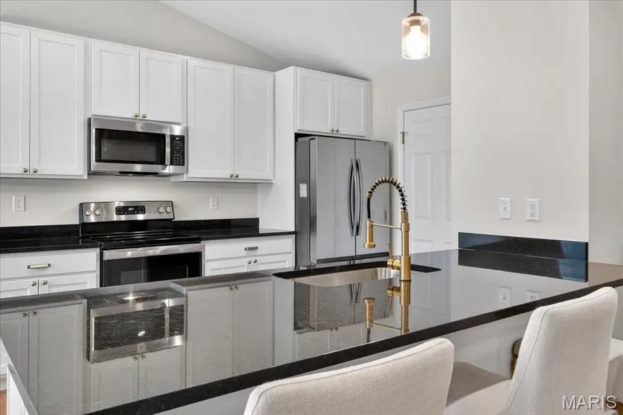 841 Palisades Circle, Saint Charles, MO 63301 - #3