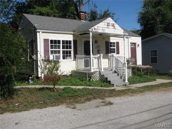 613 Leonard Street, Alton, IL 62002