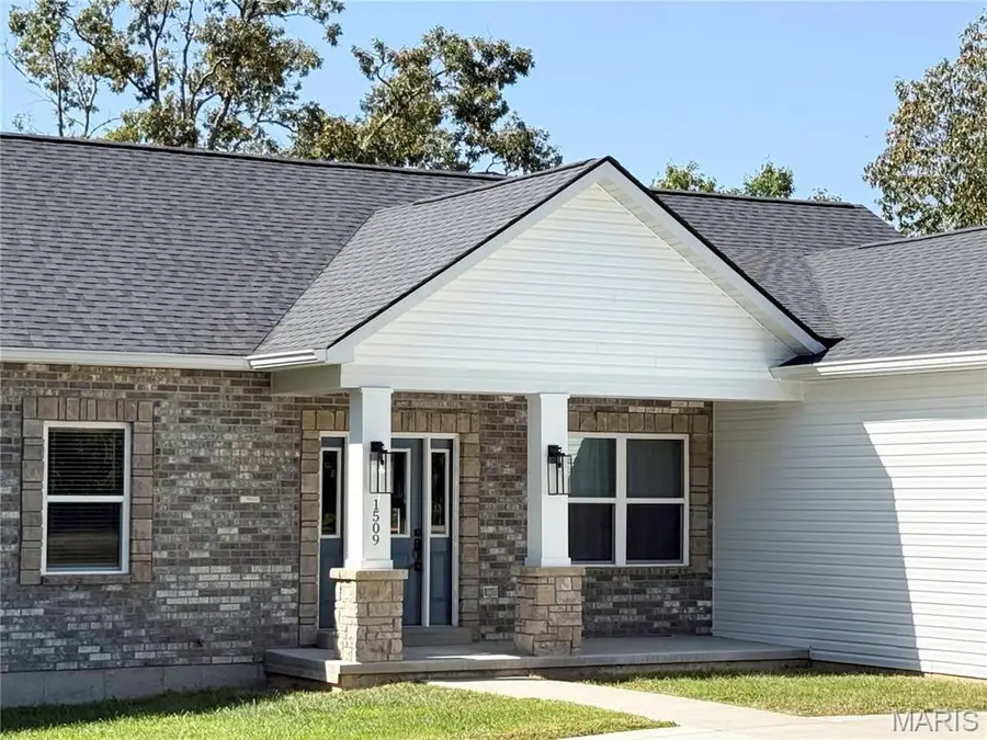 1509 Buck View, Festus, MO 63028 - Image #2