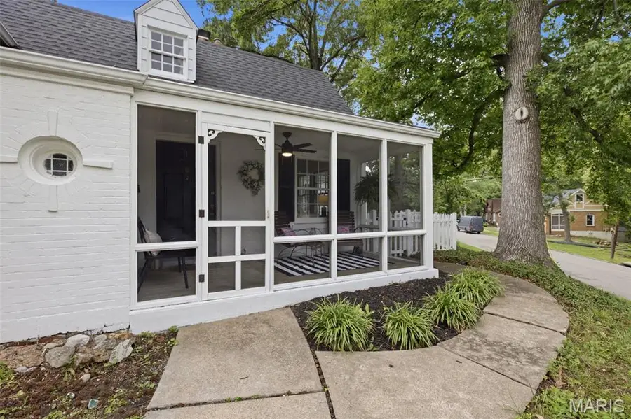 485 Clemens Avenue, Kirkwood, MO 63122 - #2