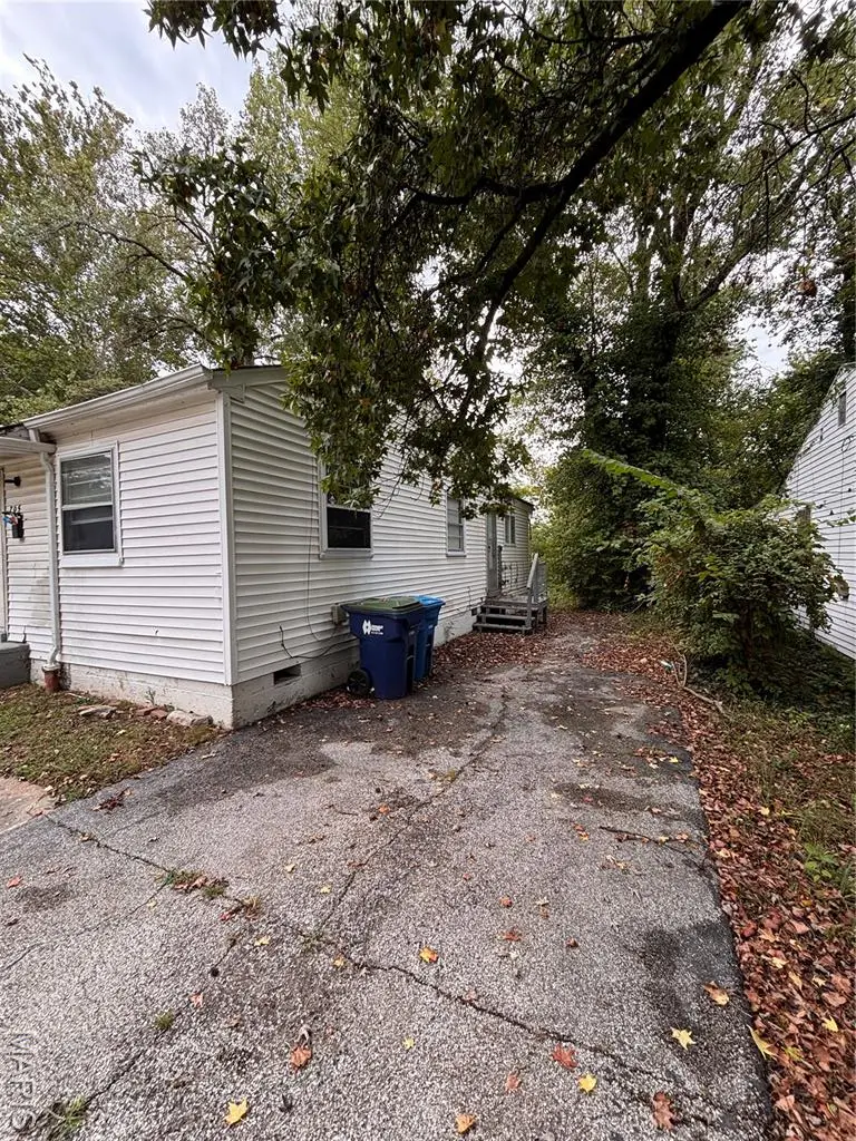 705 Beardsley Court, Ferguson, MO 63135 - Image #3