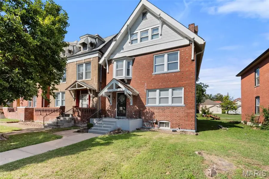 5715 Enright Avenue, Saint Louis, MO 63112 - Image #2