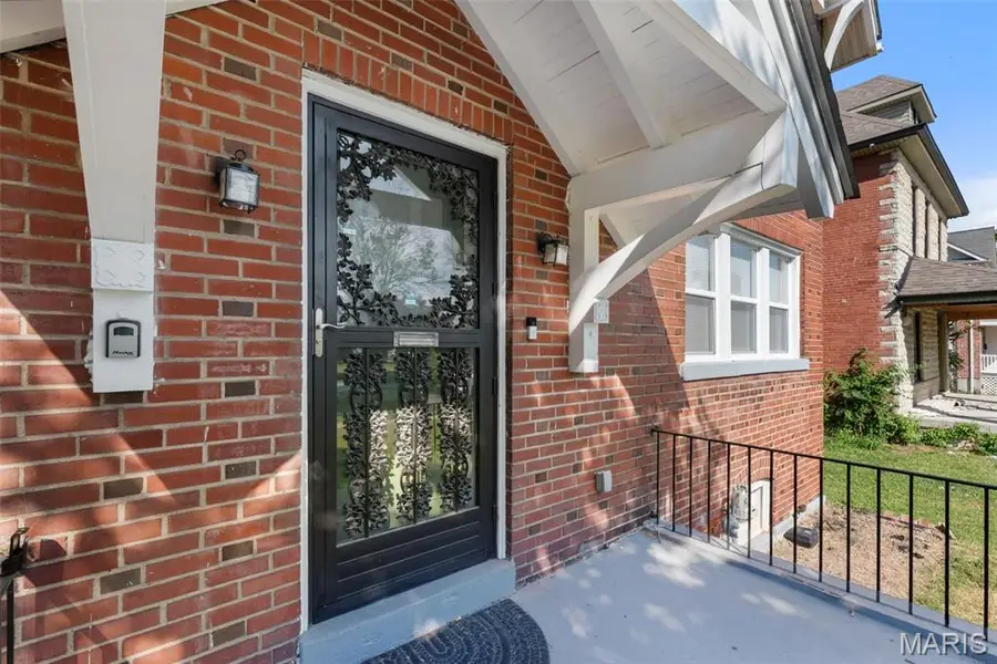 5715 Enright Avenue, Saint Louis, MO 63112 - Image #3