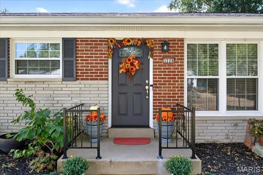 3228 Lin Tel Road, Saint Louis, MO 63125 - #2