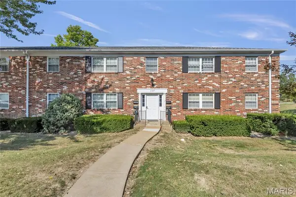 3137 Roger Williams Drive #C, Bridgeton, MO 63044