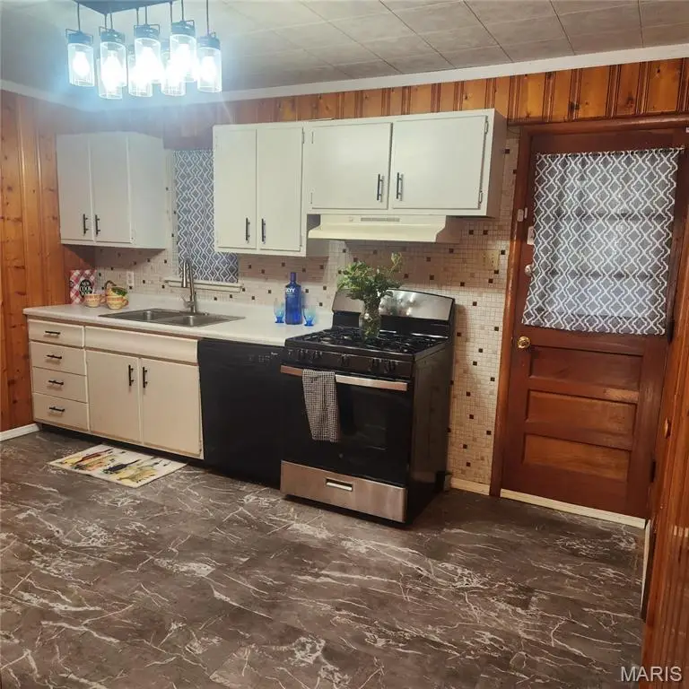 2 Taylor Avenue, Wentzville, MO 63385 - Image #1