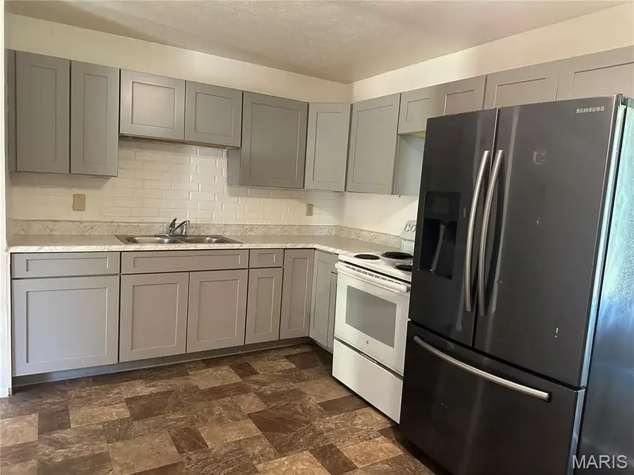 122 Wilson Park Lane, Granite City, IL 62040 - Image #3