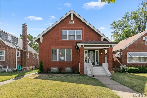 1640 Grape Avenue, St Louis, MO 63147