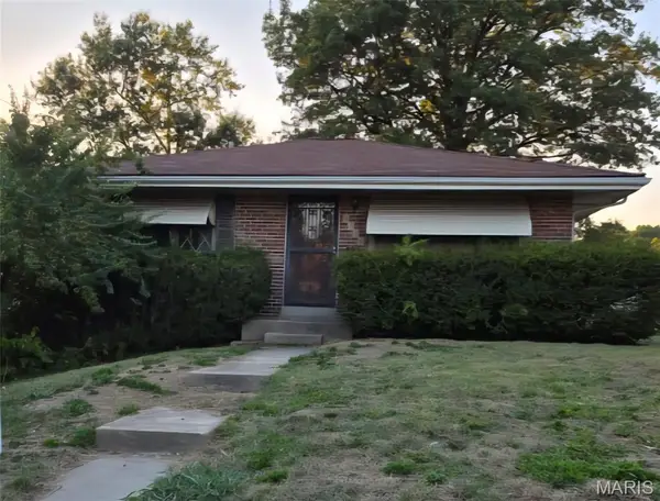 4731 Nelson Dr Drive, Northwoods, MO 63121