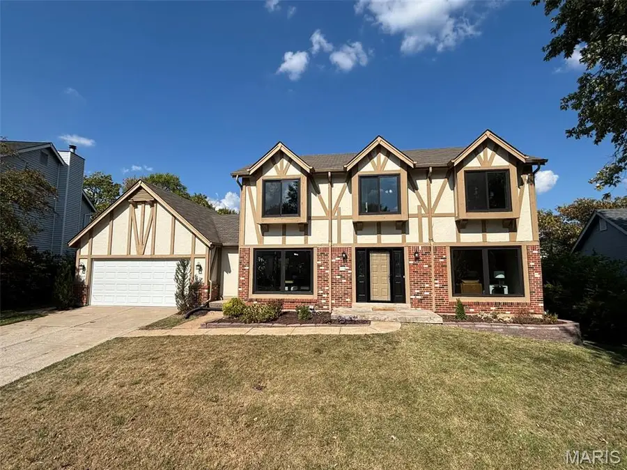 3932 Secretariat Drive, Florissant, MO 63034 - Image #2