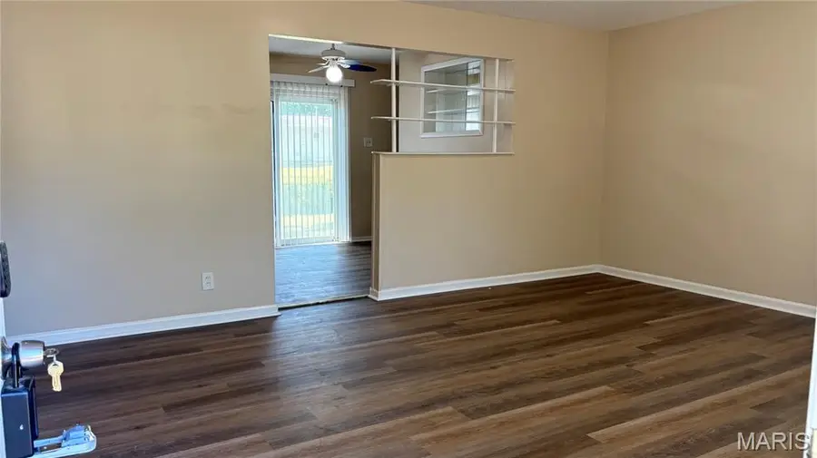 299 Dashwood Drive, Ferguson, MO 63135 - Image #3