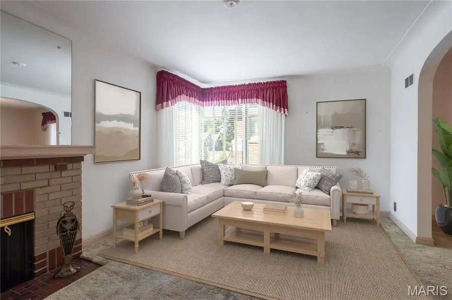 5411 Pernod Avenue, Saint Louis, MO 63139 - Image #3