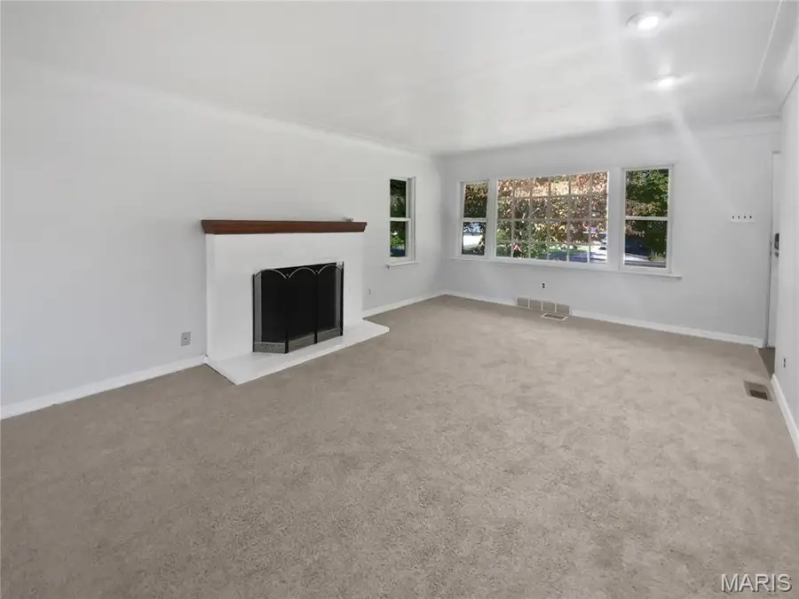 3940 Parker Road, Florissant, MO 63033 - Image #2