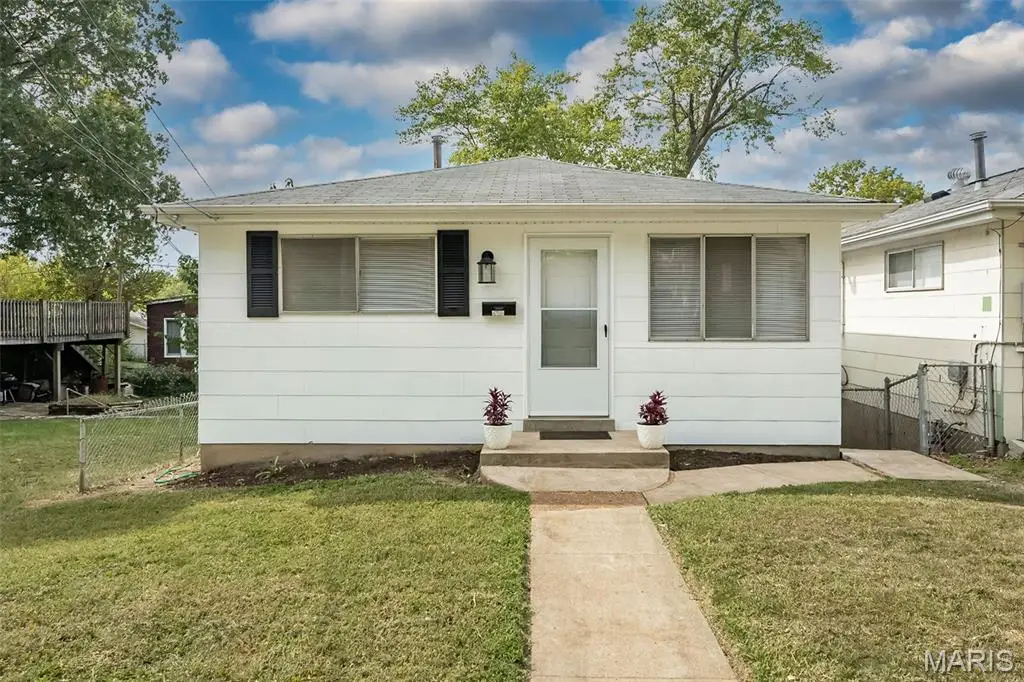 4758 Heidelberg Avenue, Saint Louis, MO 63123 - Image #1