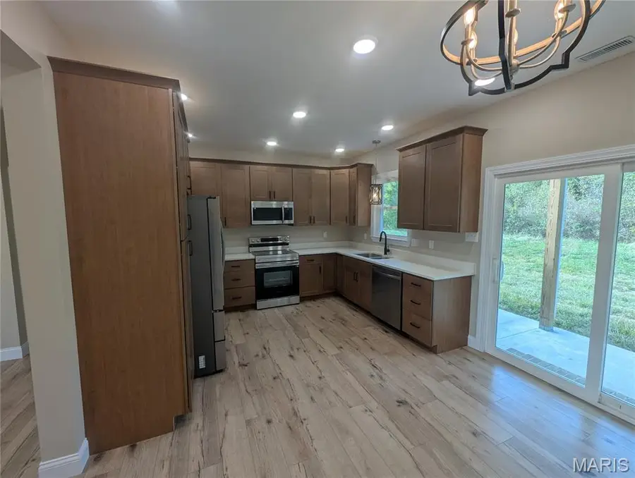 10056 Yellowstone Drive, Cadet, MO 63630 - Image #2