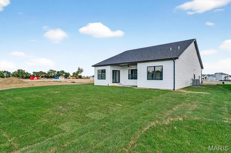 609 Tea Olive Boulevard, Caseyville Township, IL 62269 - Image #3