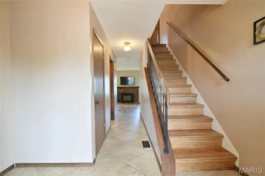 1005 Pocono Trail, Ballwin, MO 63021 - Image #3