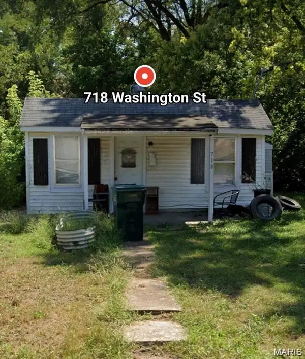 718 Washington Street, Louisiana, MO 63353