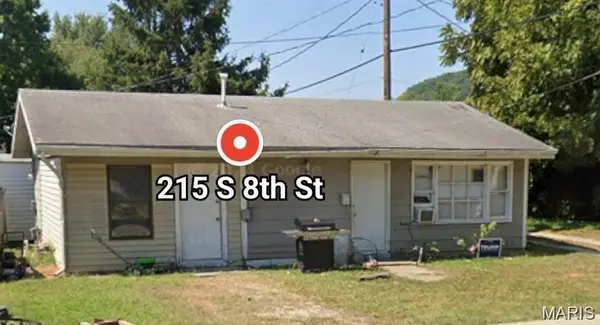 215 S 8th Street, Louisiana, MO 63353