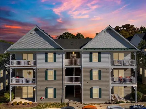 1109 Arbor Creek Drive #3C, St Louis, MO 63122