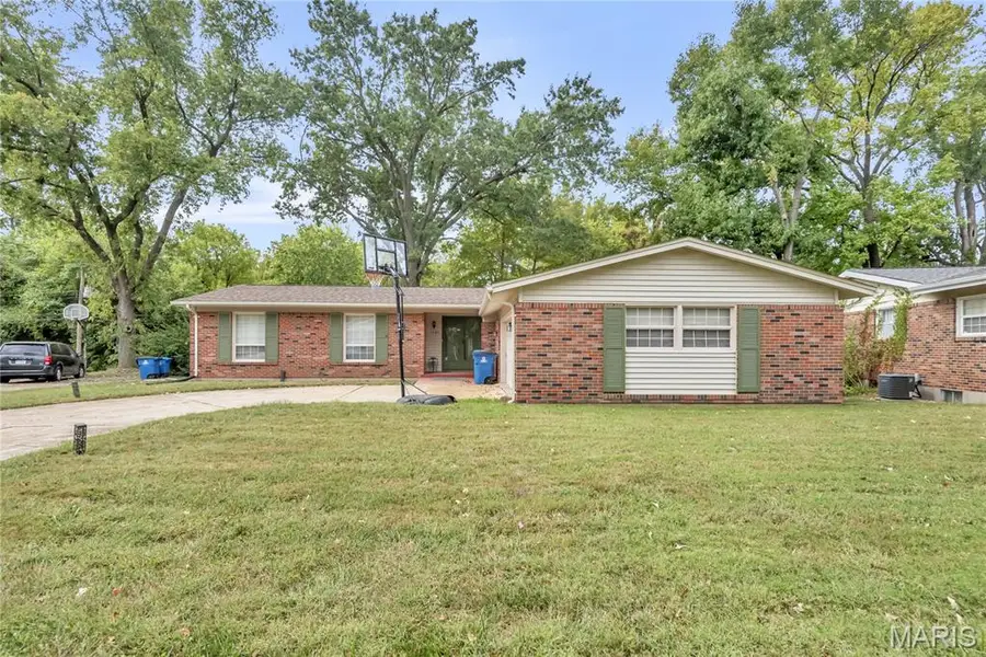 1730 Parktree Lane, Saint Louis, MO 63138 - Image #2