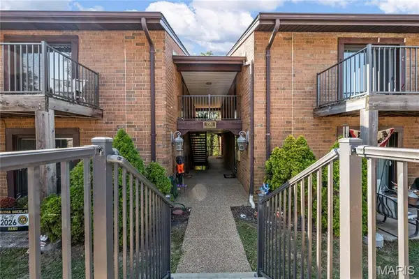 5581 Baronridge Drive #5, St Louis, MO 63129