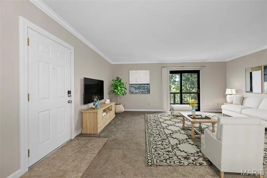 5581 Baronridge Drive #5, Saint Louis, MO 63129 - Image #3